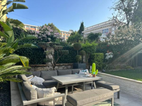 Location Studio cagnes sur mer piscine ,jardin et proche mer